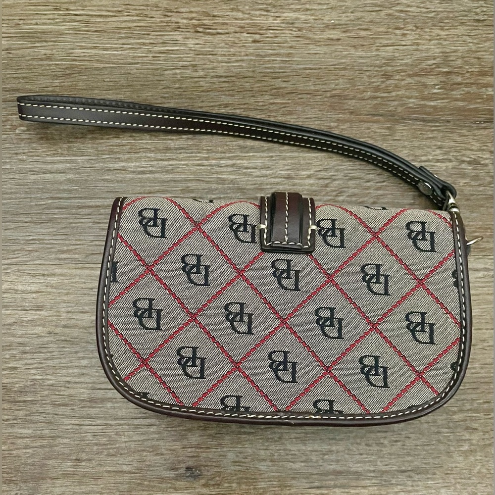 Dooney and Bourke Wristlet Bag Coin Purse Logo Designer Buckle Snap D & B - Picture 3 of 11
